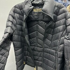 Lightweight Michael Kors Down Puffer Jacket - Size XL